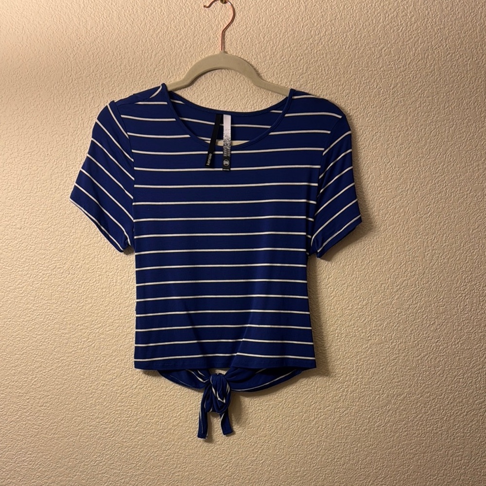 Kensie Blue Striped Women's Top